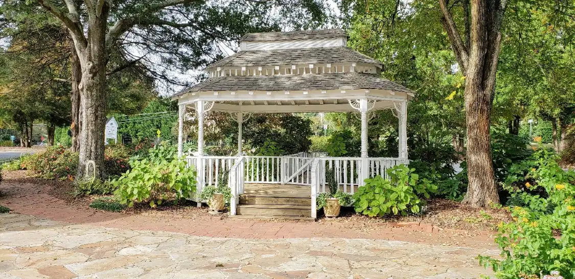 Hoteles cerca de Mansell House and Gardens
