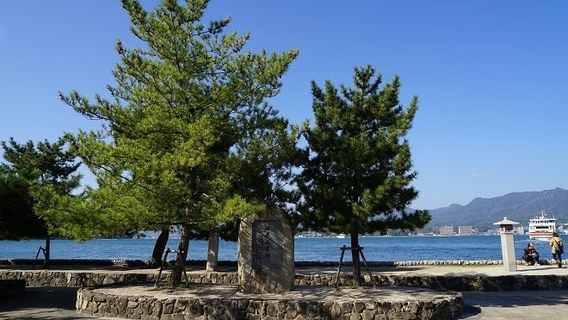 Monument to the Three Views of Japan: Miyajima