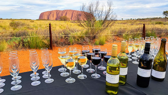 Uluṟu Coach Sunset Viewing Area