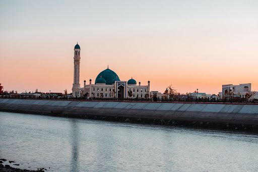 Compare 4 airports near Nukus