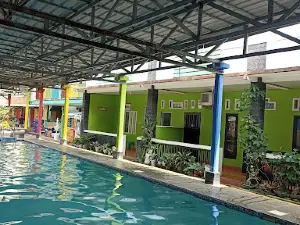 Alung Pool
