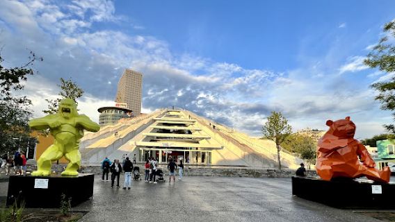 Tirana Free Walking Tour