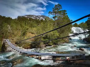 Tjørnadalsfossen