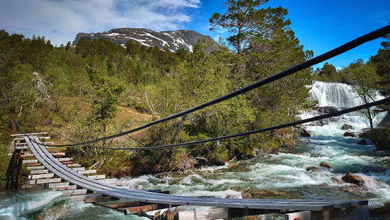 Tjørnadalsfossen