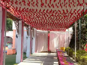Gayatri Garden, Datia