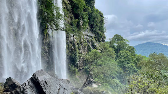 Nam Sanam Waterfall