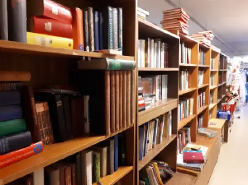 Lapuan Helluntaiseurakuntayhdistys ry ja Lähetyksen kirpputori