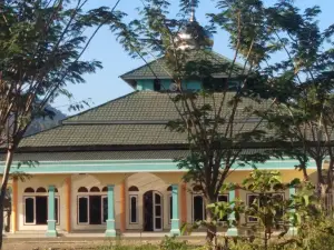 Masjid Raya Desa Lele