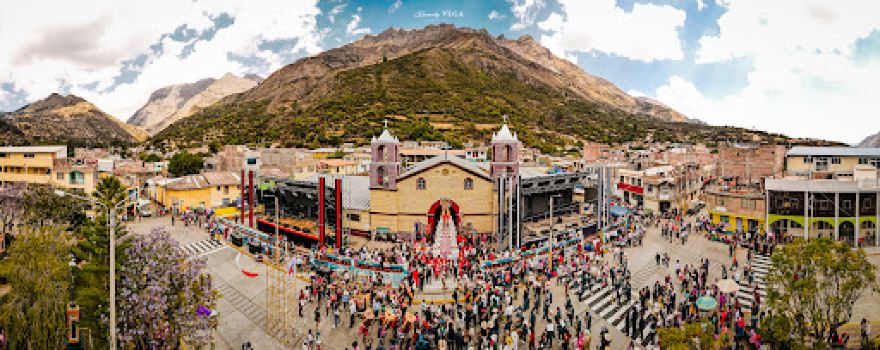 Plaza Principal de Huancapi