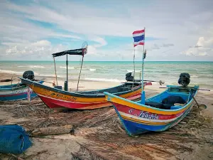 Soi Sawan Beach