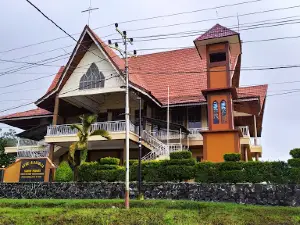 Gereja Katolik St. Paulus, Sekayam, Balai Karangan
