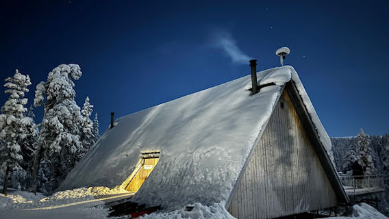Aurora Day Hut