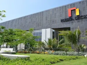 Puerta de Oro - Centro de Eventos
