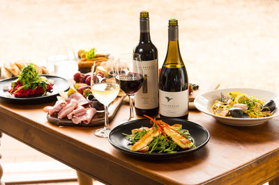 Lake Breeze Wines