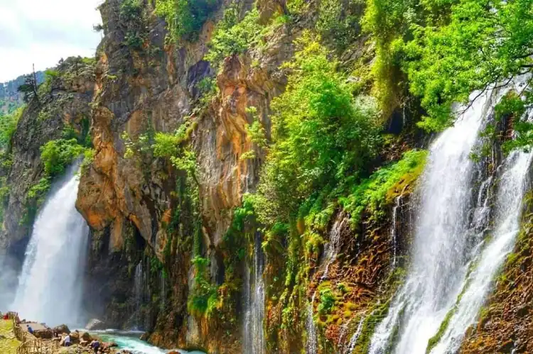 Kapuzbaşı Mahallesi