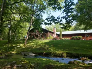 Abingdon Vineyard & Winery