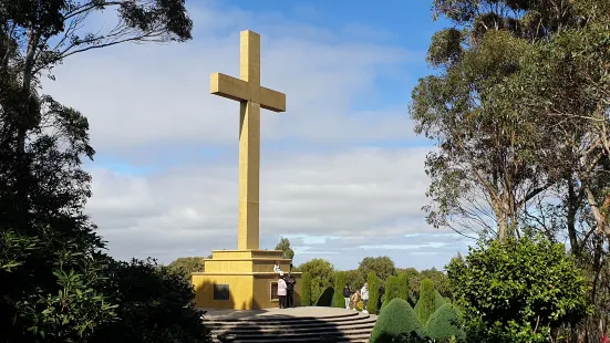Mount Macedon Memorial Cross