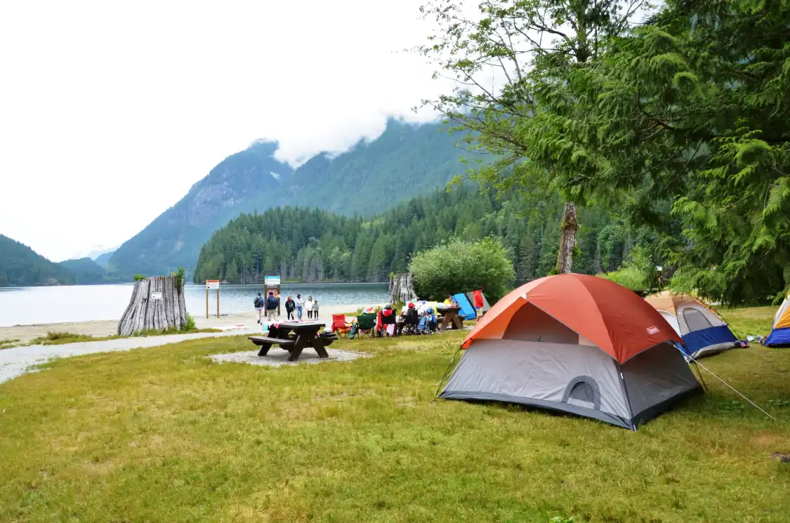 Hotel in zona Buntzen Lake