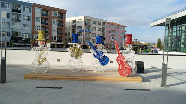 T.C. Çanakkale Belediyesi Yeşil Yerel Yönetim Binası ve Kültür Merkezi Meydanı