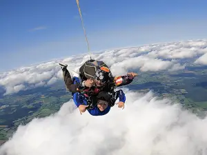 Albatros Skydiving GmbH & Co. KG
