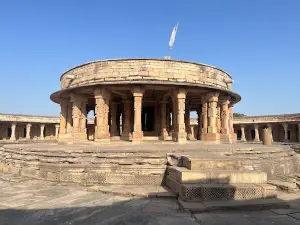 Ekattarso Mahadev Mandir (Chausath Yogini Temple)