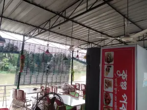 Bhangura Bus Terminal Mosque