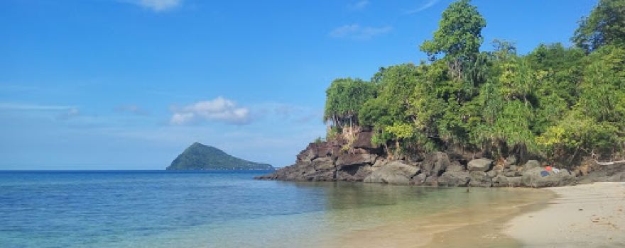 Pantai Kalihiang (The Hidden Beach)