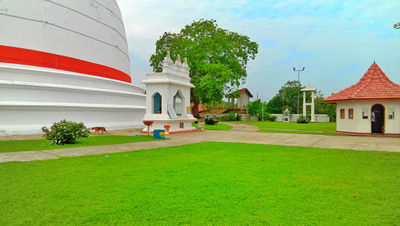 Tissamaharama Stupa
