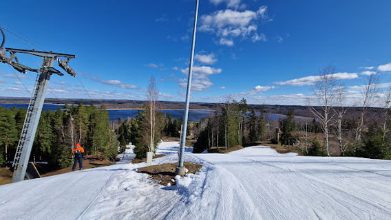 Atpūtas komplekss "Mežezers"