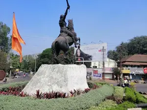 Chhatrapati Maharani TaraRani Statue