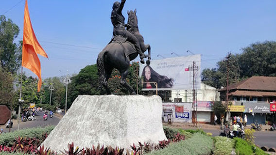 Chhatrapati Maharani TaraRani Statue