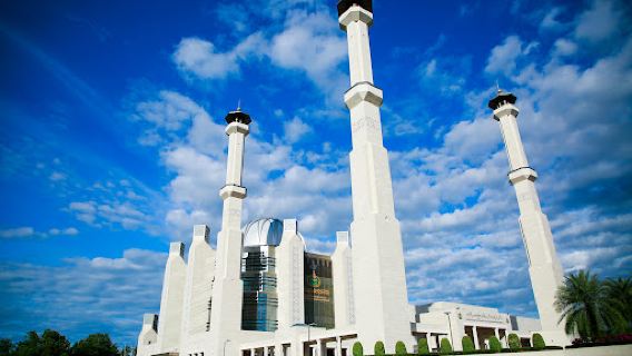 Balai Khazanah Islam Sultan Haji Hassanal Bolkiah [Sultan Haji Hassanal Bolkiah Islamic Khazanah Hall]