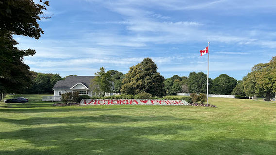 Victoria Park Outdoor Pool & Splash Pad