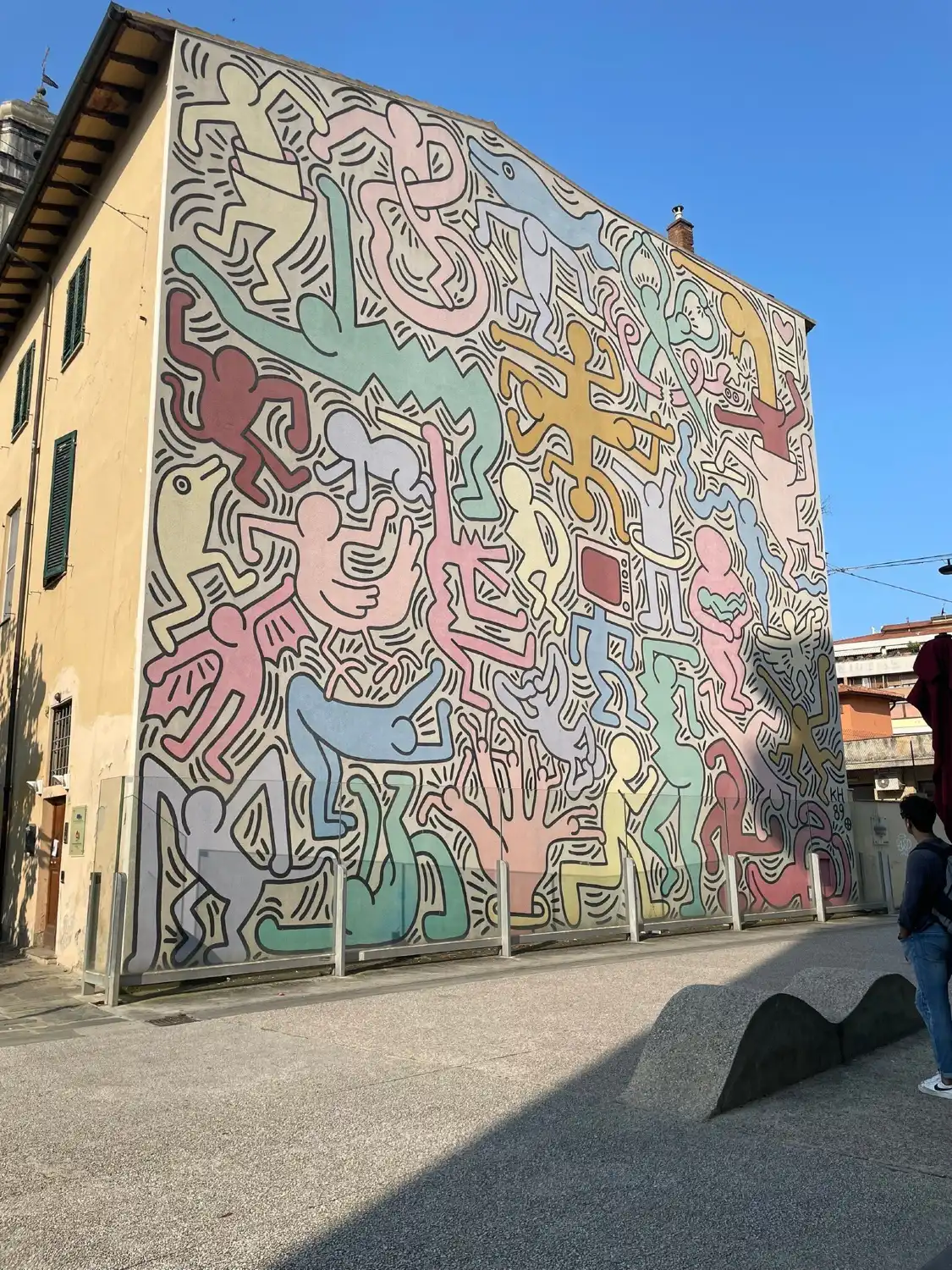 Các khách sạn gần Murale di Keith Haring