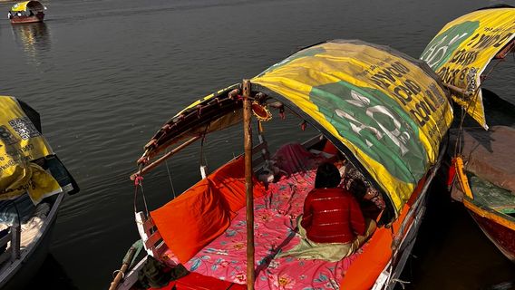Baba Anandeshwar Mandir, Parmat