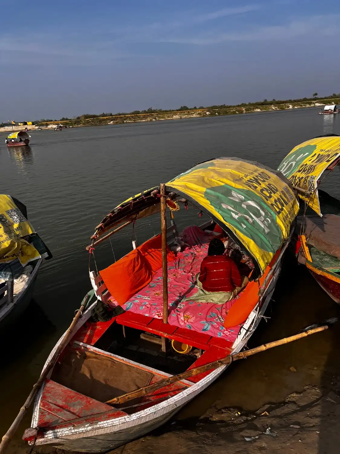 Hotels near Baba Anandeshwar Mandir, Parmath