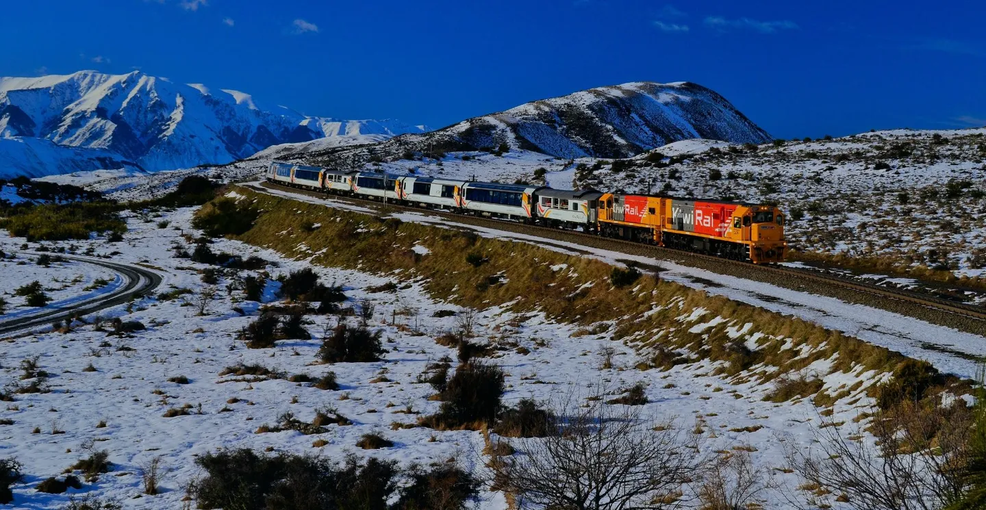 4_TranzAlpine: Scenic Train Christchurch - Greymouth