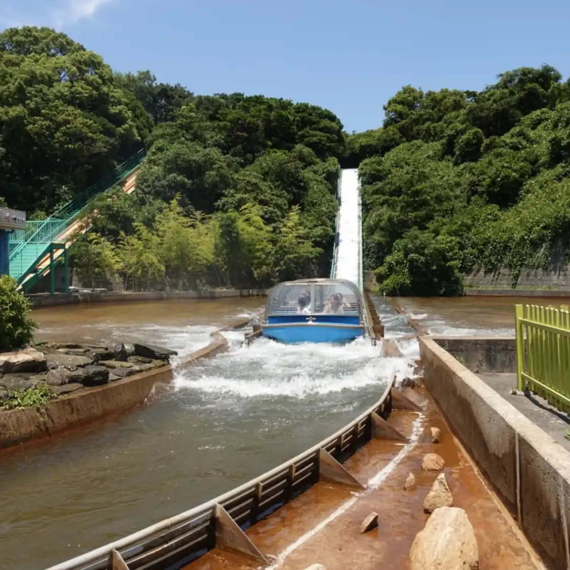 Hotels near Misaki Amusement Park