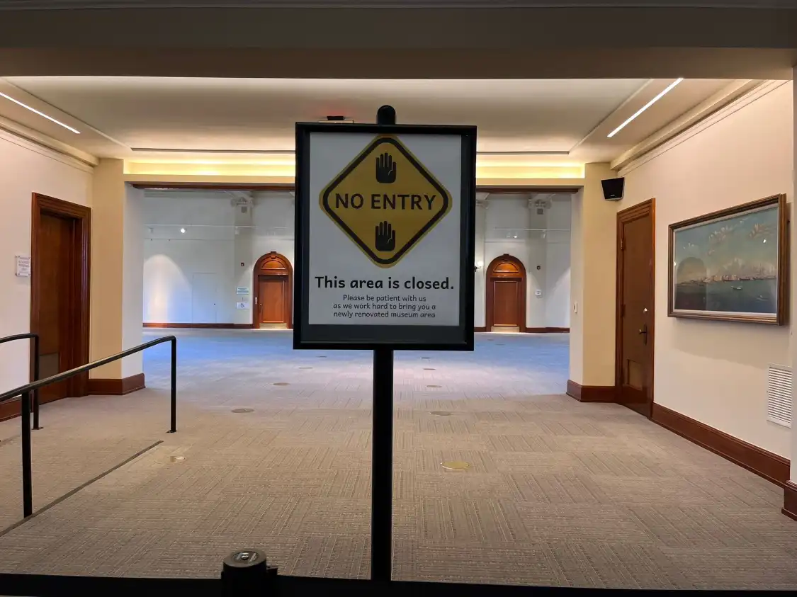 Hotels near Rosenberg Library