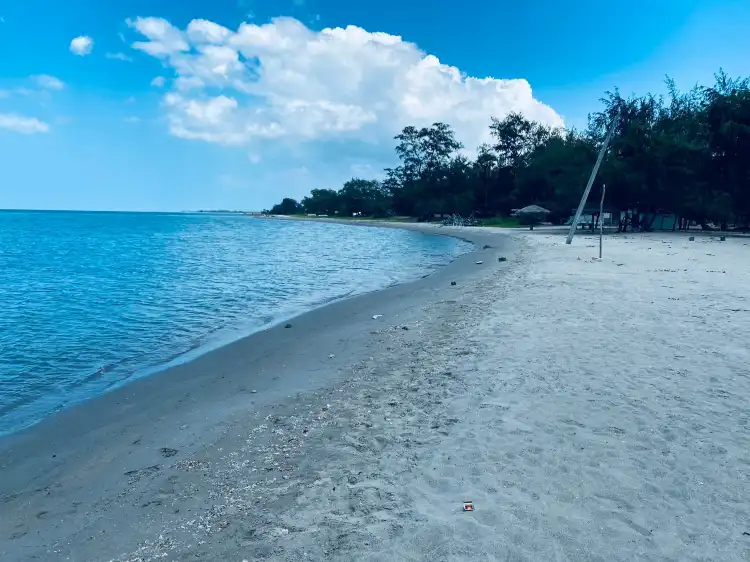 Hotels near Casuarina Beach