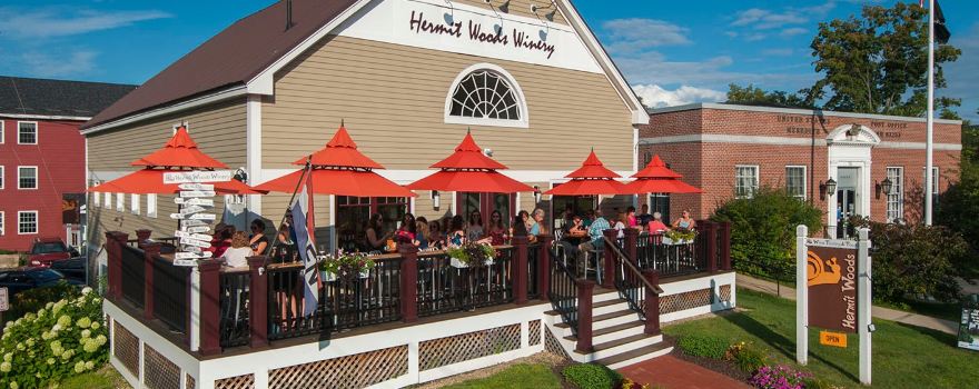 Hermit Woods Winery & Eatery