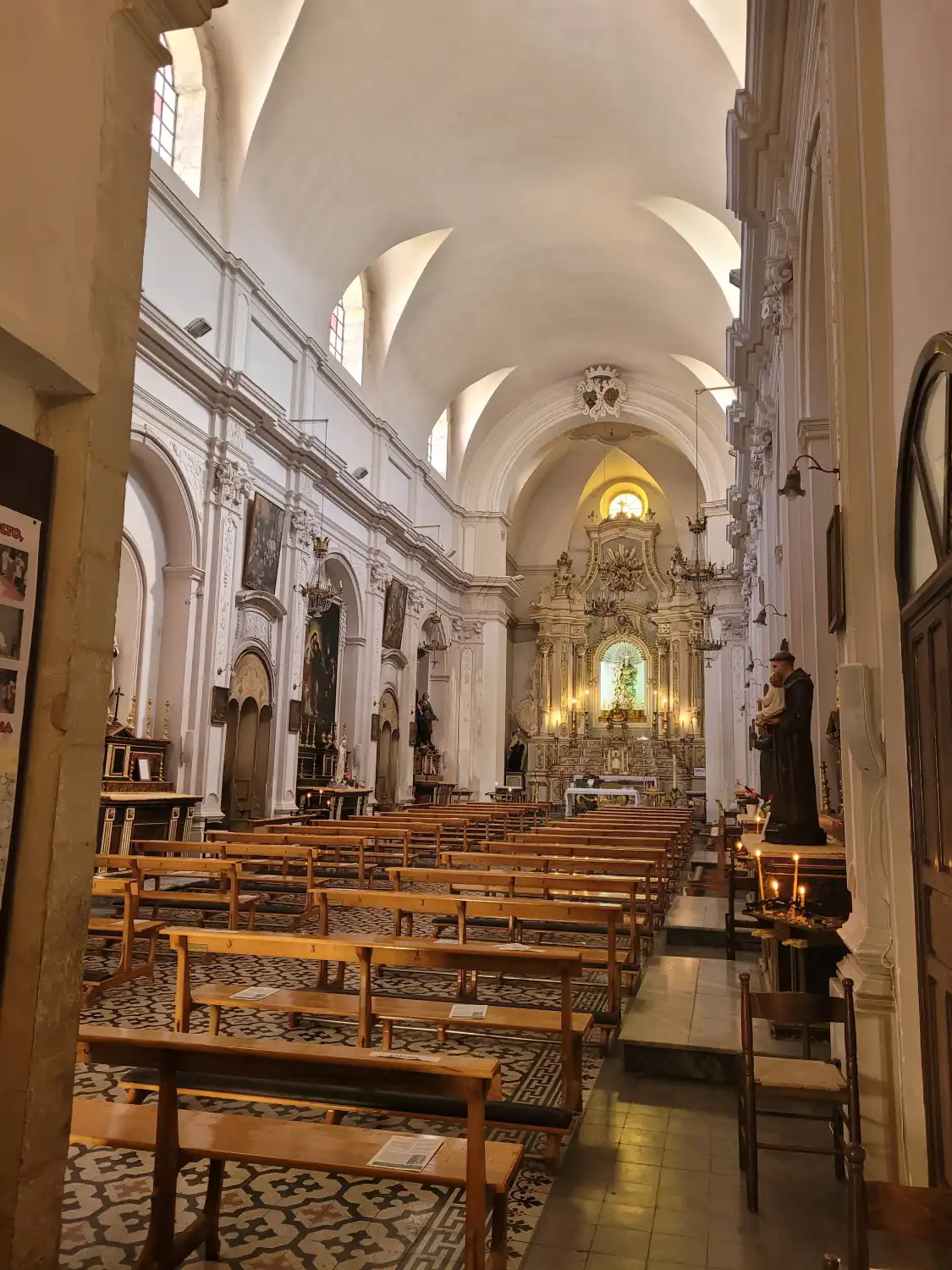 Hotels near Church of the Carmel