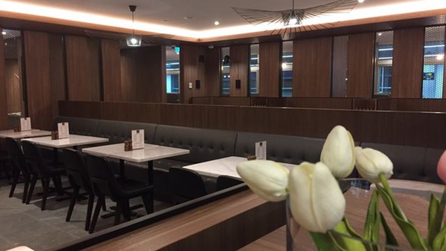 Plaza Premium Lounge (International Departures, Terminal 2)