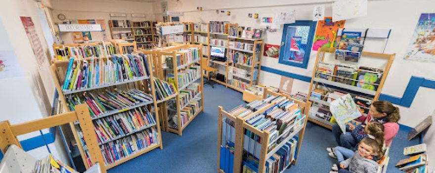 Bibliothèque de Prinquiau