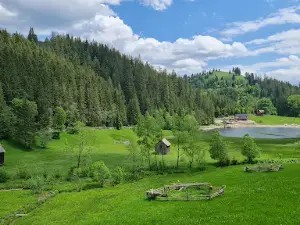 Iezerul Sadovei Lake
