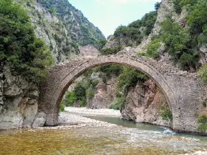 Ancient stone bridge over Leskovitiko stream
