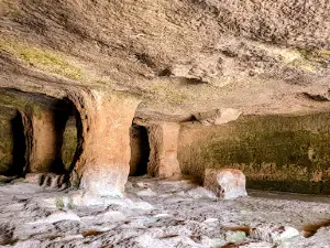 Han Cave