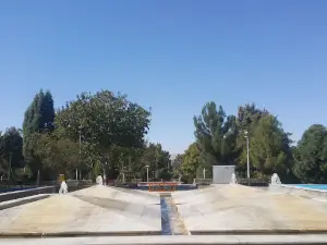 Alavi Public Park