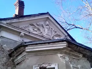 Lordly palace