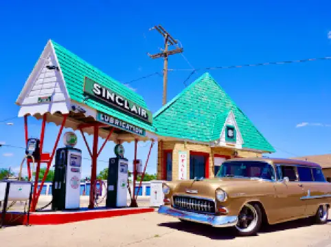 Triangle Sinclair Station